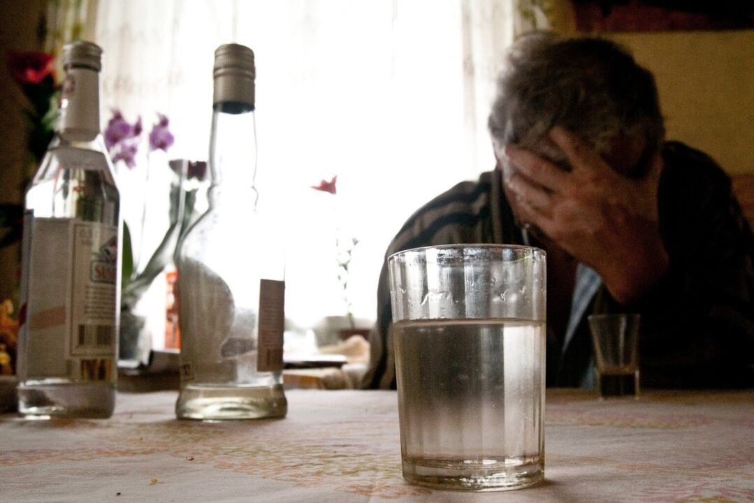 Le manque de contrôle sur la quantité d'alcool est un signe du développement de l'alcoolisme
