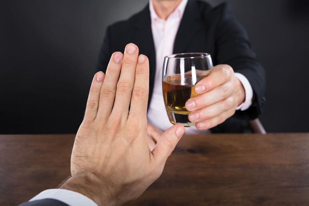 Un traitement complet contre l'alcoolisme vous aidera à arrêter de boire pour toujours